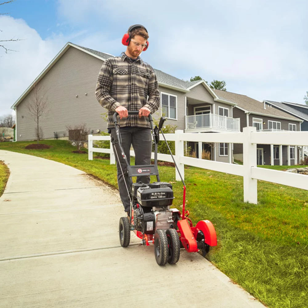 Gas Lawn & Garden Edger O6138