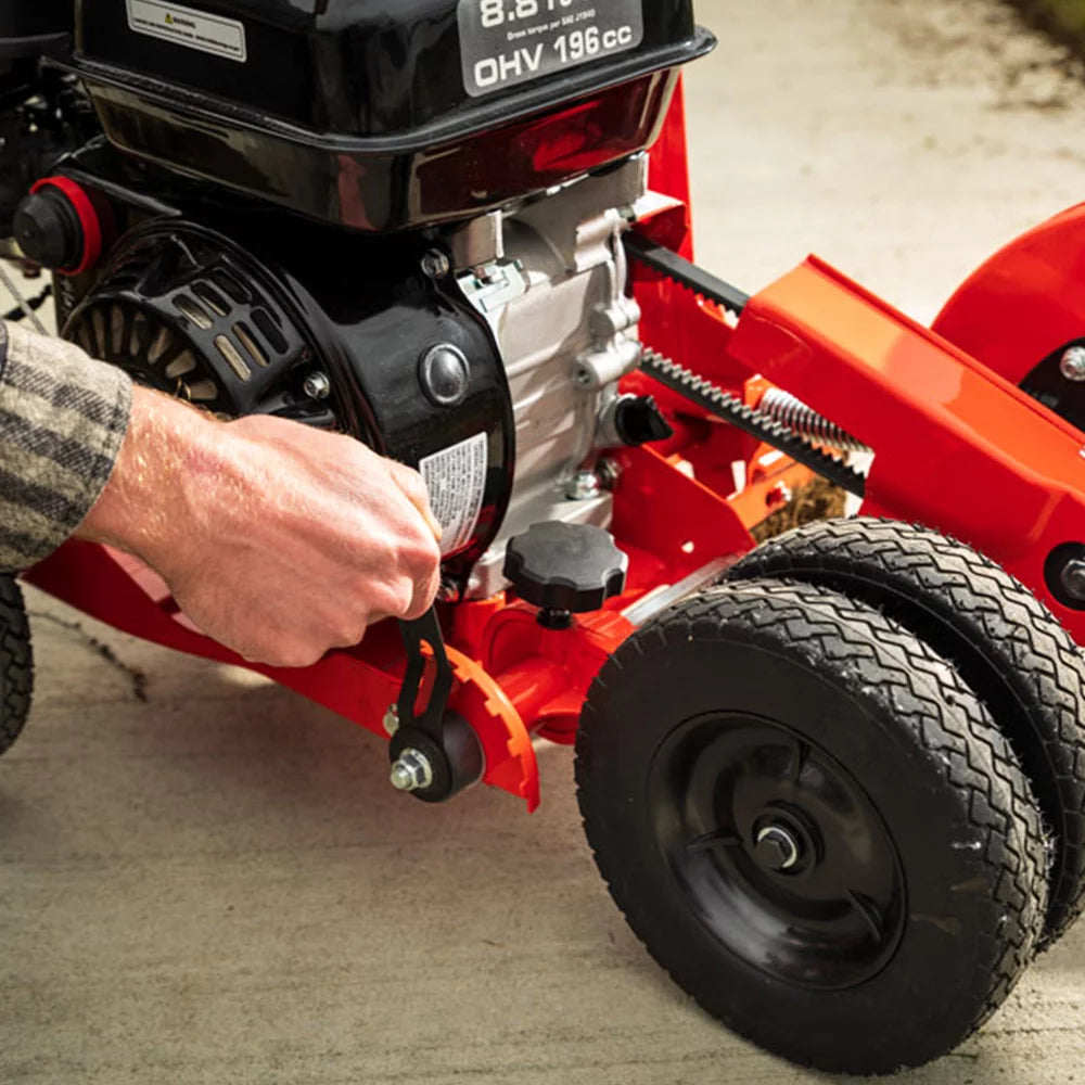 Gas Lawn & Garden Edger O6138