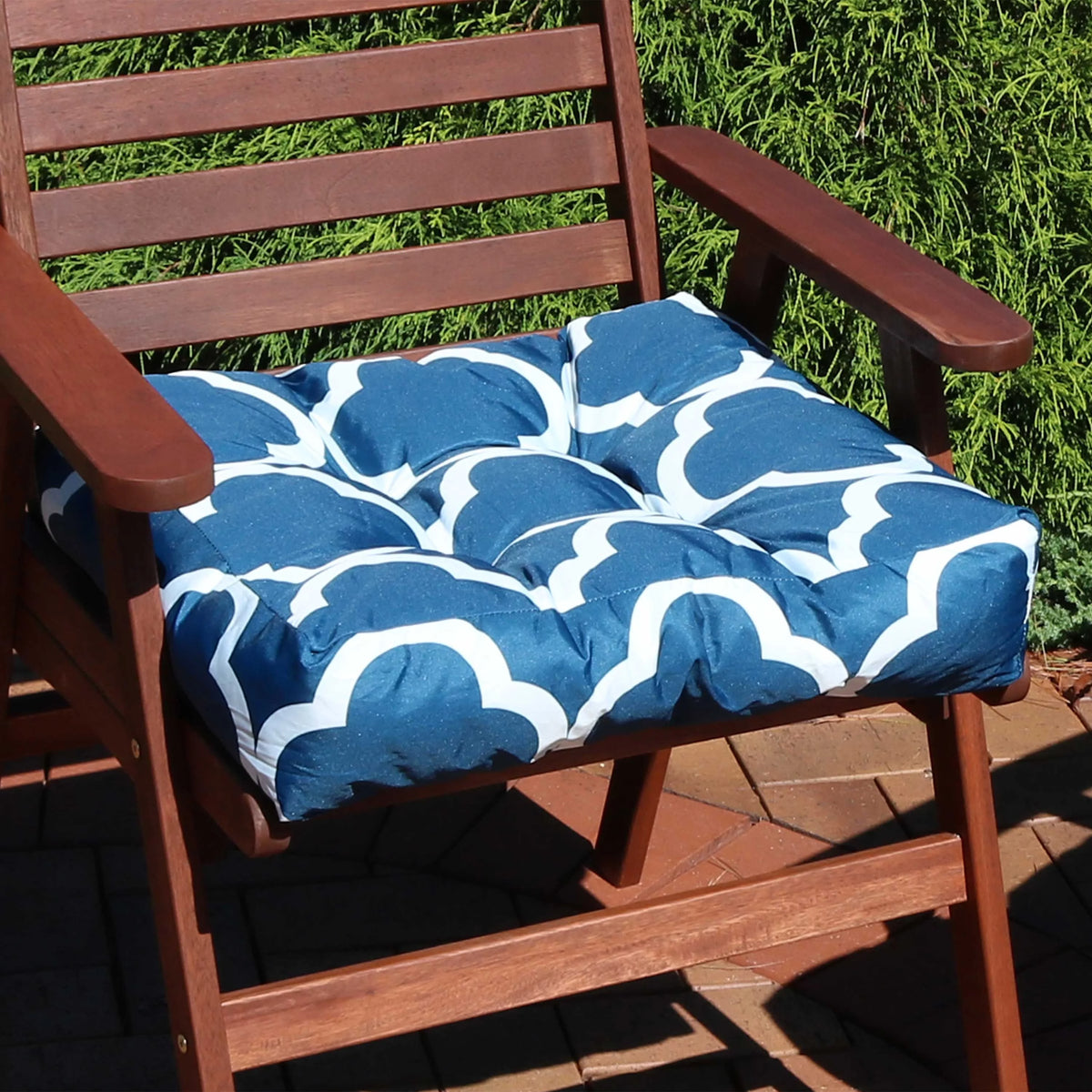 Square Tufted Patio Chair Seat and Back Cushions - 20" - Navy Blue and White - 2pk G563580