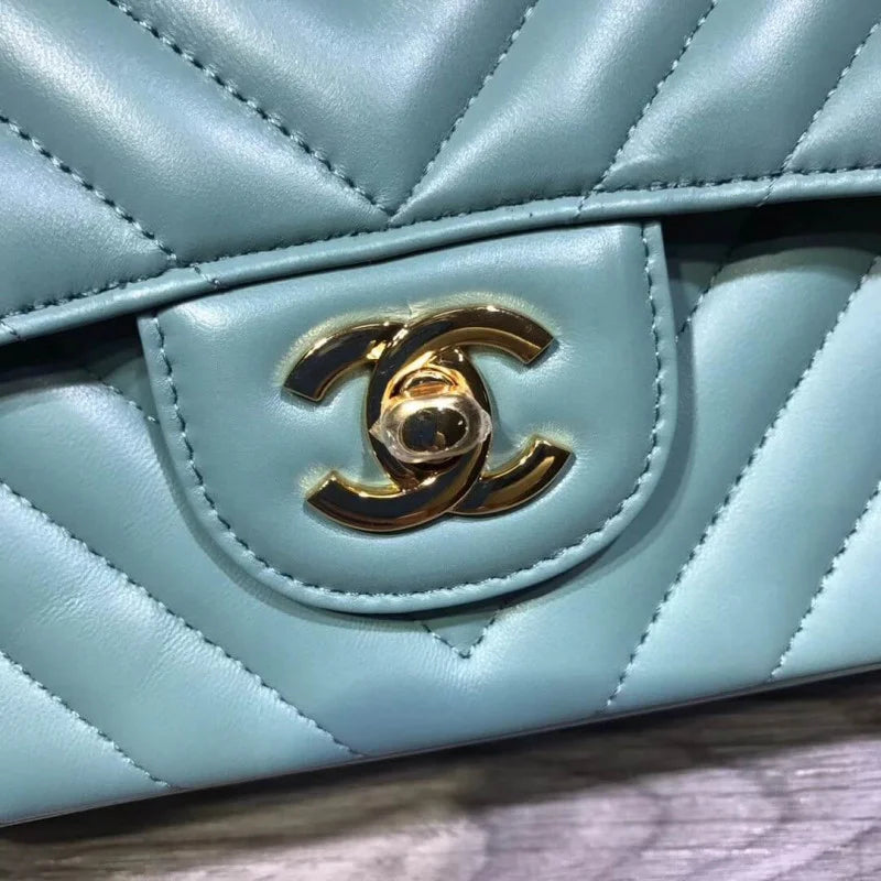 Lambskin Chevron Flap Bag C4322