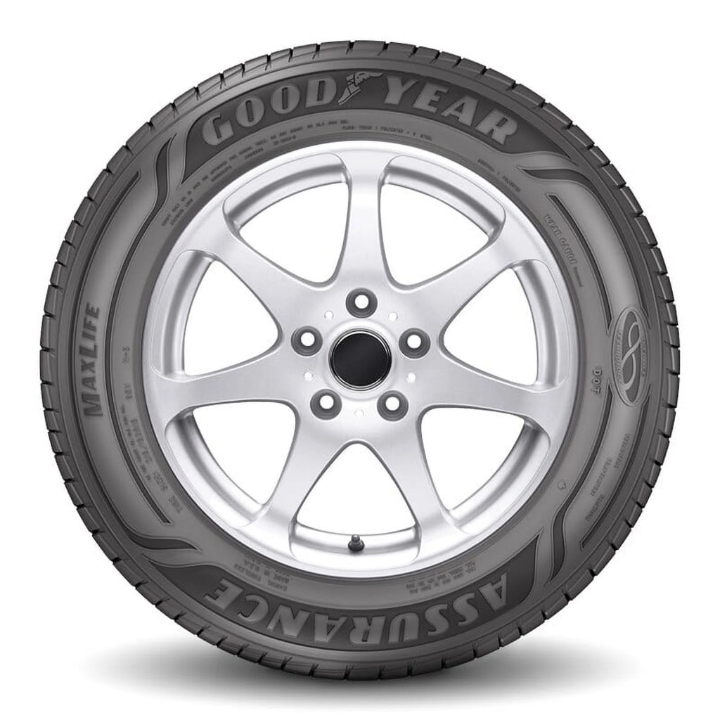 All-Season Tire Q747540