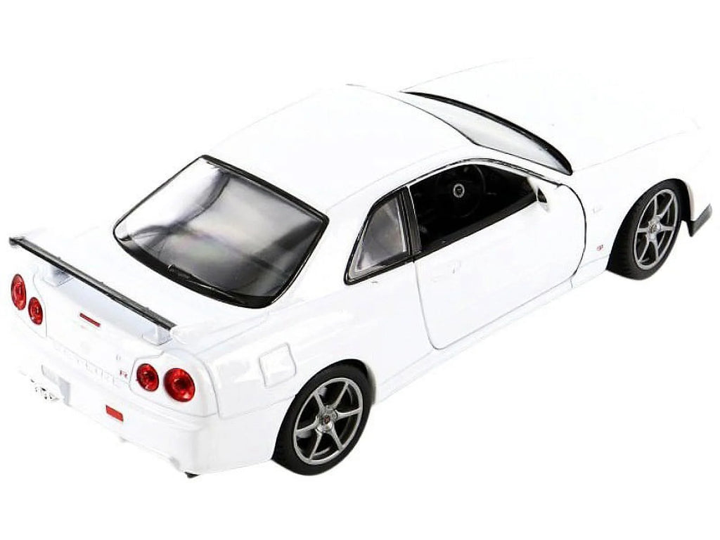 White 1/24 Diecast Model Car A3780