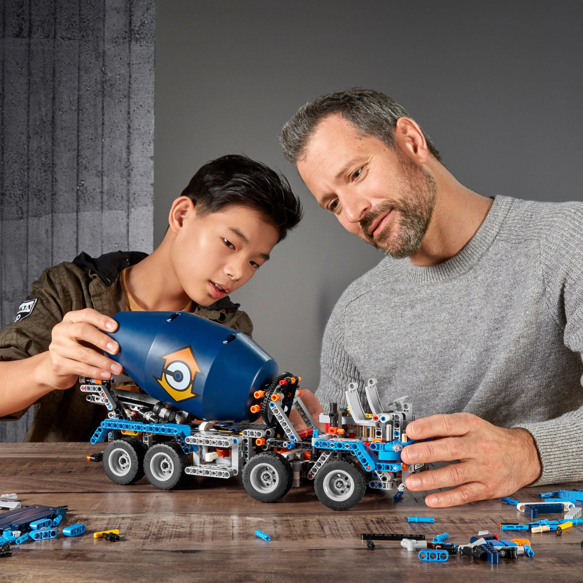 Concrete Mixer Truck Building Set P4429