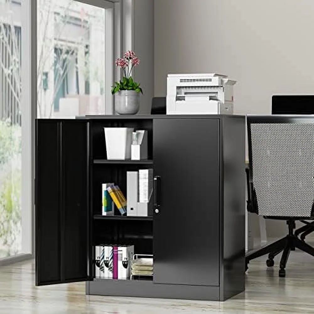 White Metal Cabinet with Locking Doors and 2 Adjustable Shelves Q5968