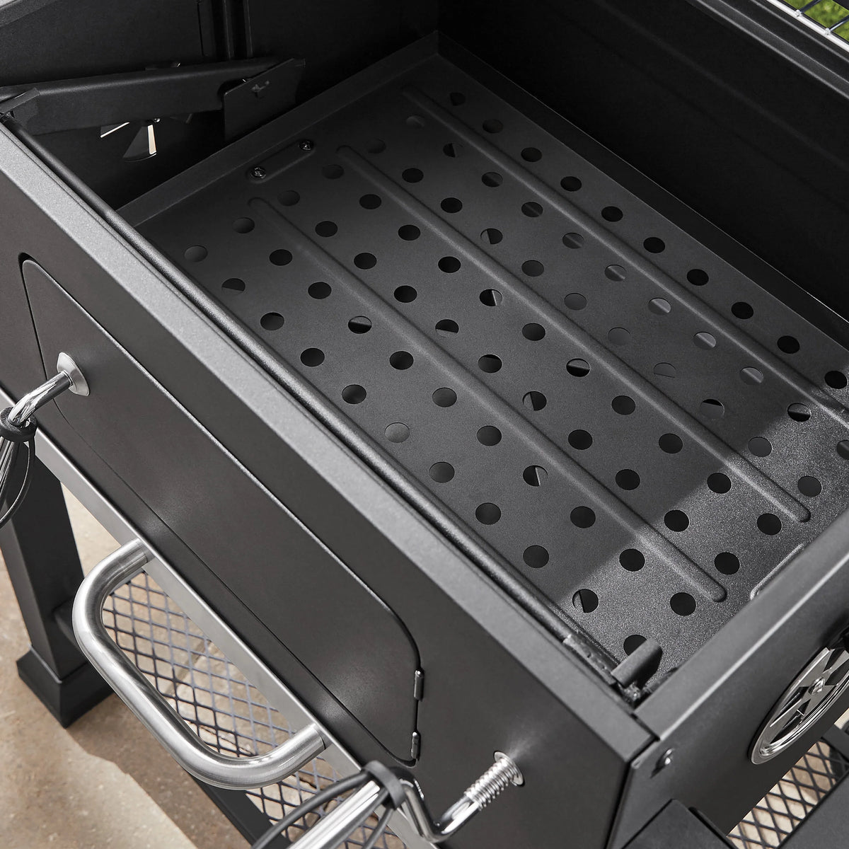 Heavy Duty 24-inch Charcoal Grill, Black I20075