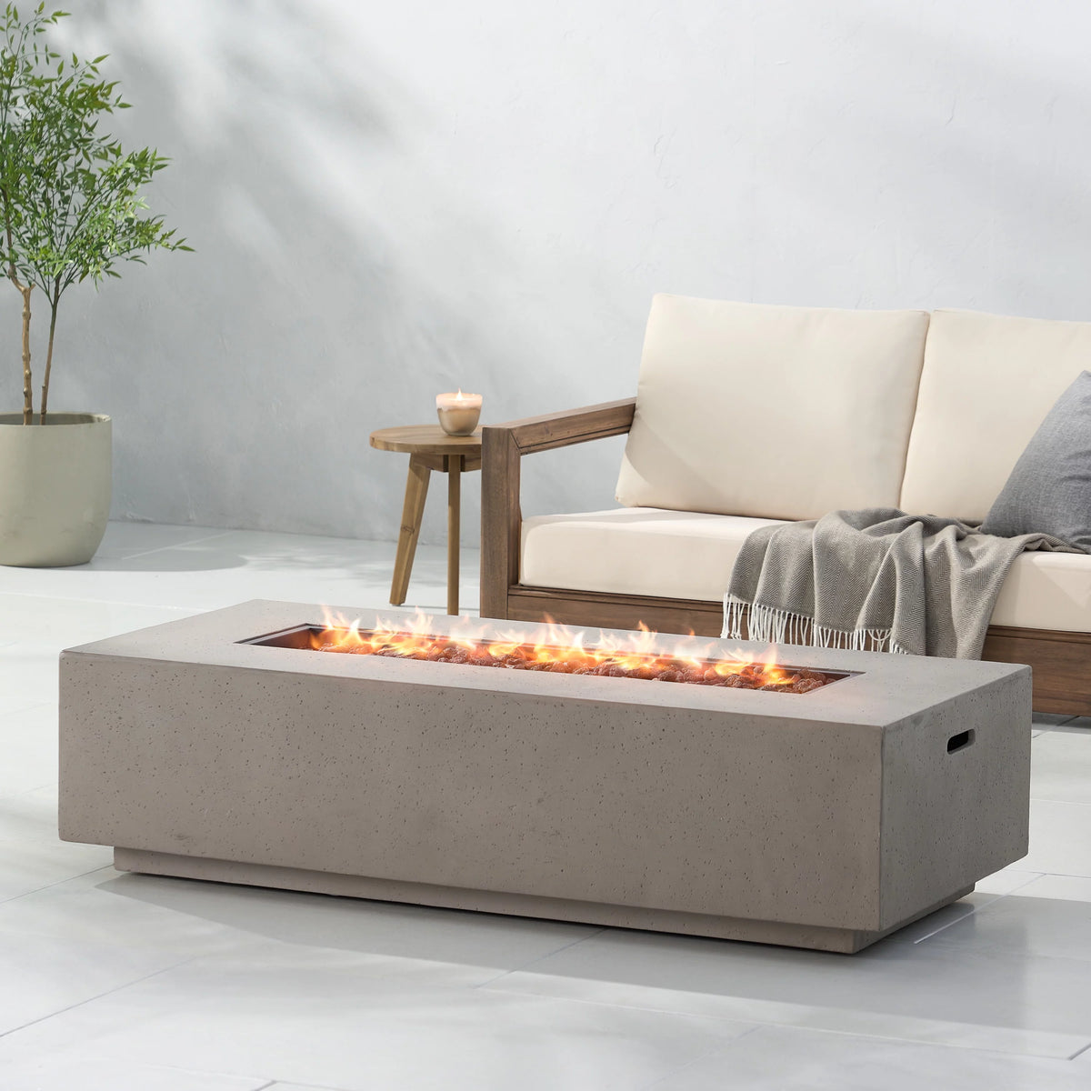 Lightweight Concrete Outdoor 50,000 BTU Rectangular Fire Pit B378