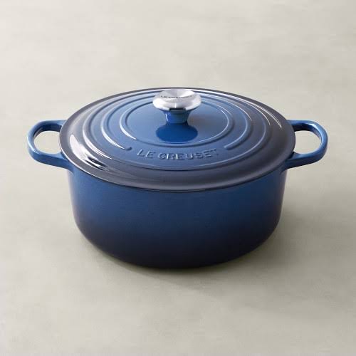 Cast Iron Round Dutch Oven 7 1/4-Qt. L837411