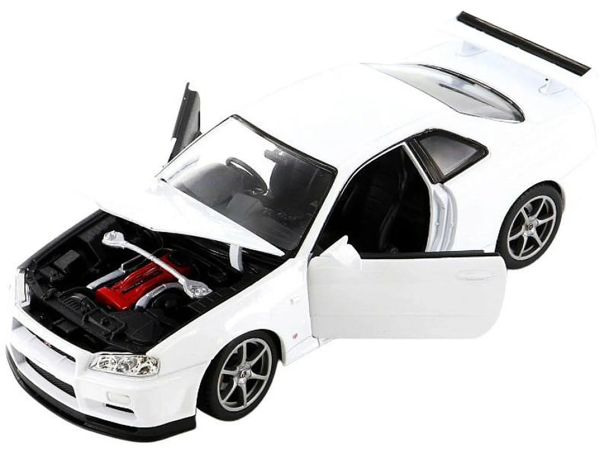 White 1/24 Diecast Model Car A3780